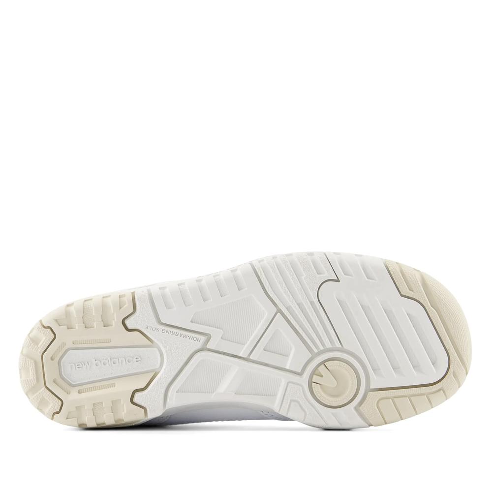 Boty New Balance PSB550BK - bílé