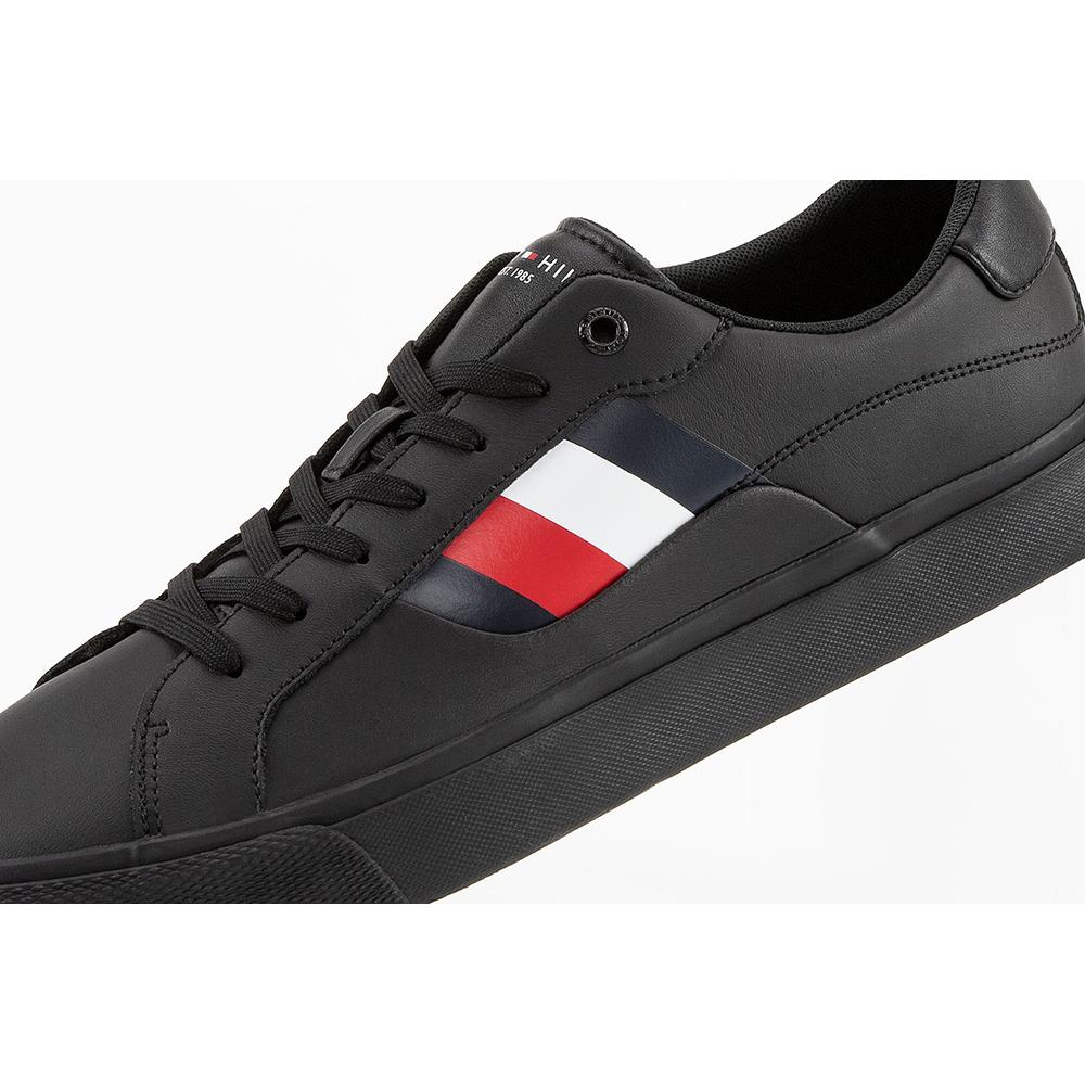 Boty Tommy Hilfiger Signature Detailing Leather Trainers FM0FM04140-BDS - černé