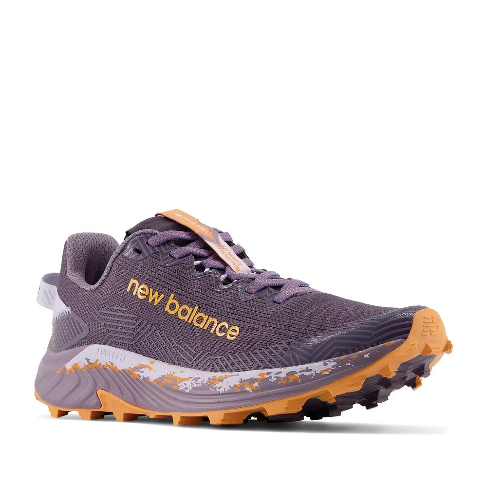 Dámské boty New Balance FuelCell Summit Unknown v4 WTUNKNL4 – fialové