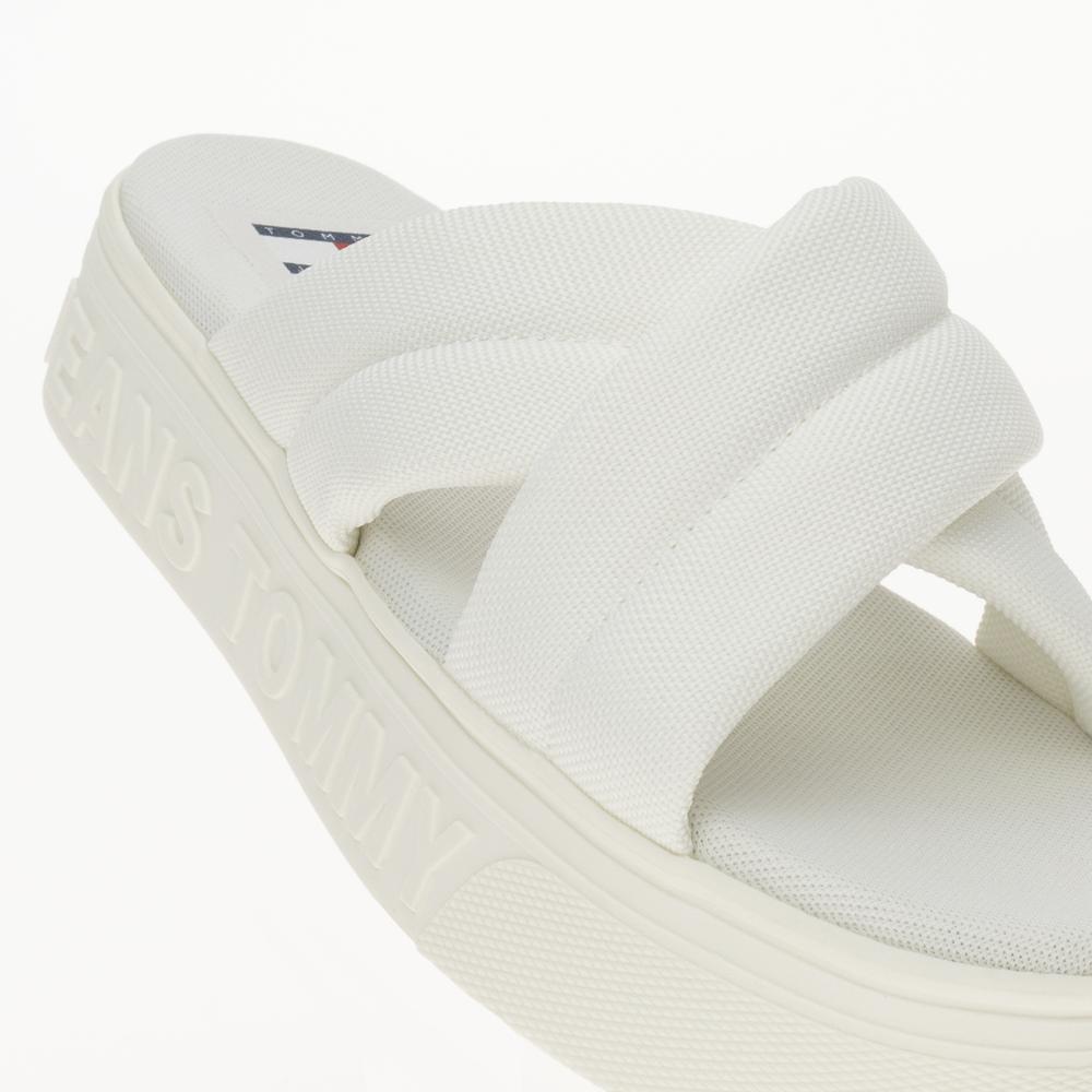 Žabky Tommy Jeans Lettering Flatform EN0EN02465-YBL - bílé