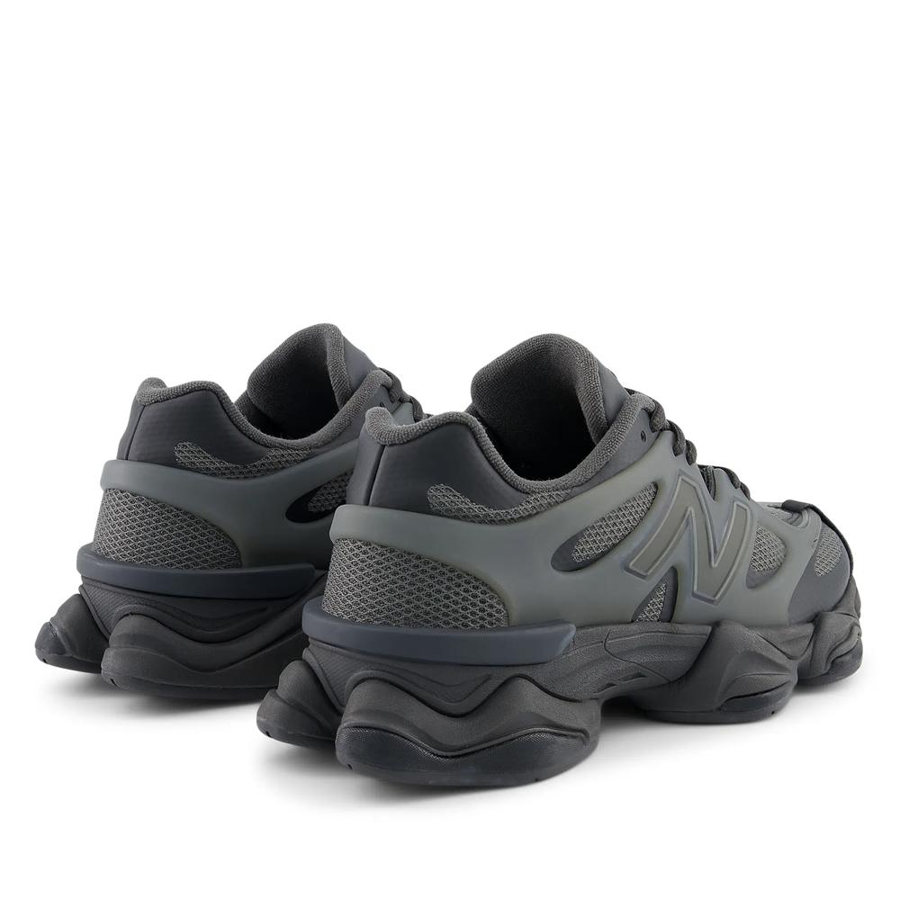 Unisex boty New Balance U9060IAA - šedivé