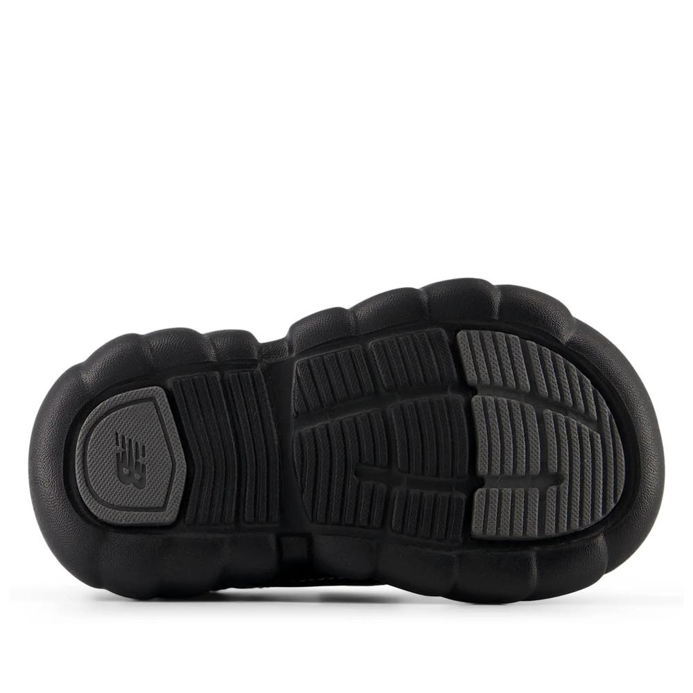 Dětské sandály New Balance I230666 - černé