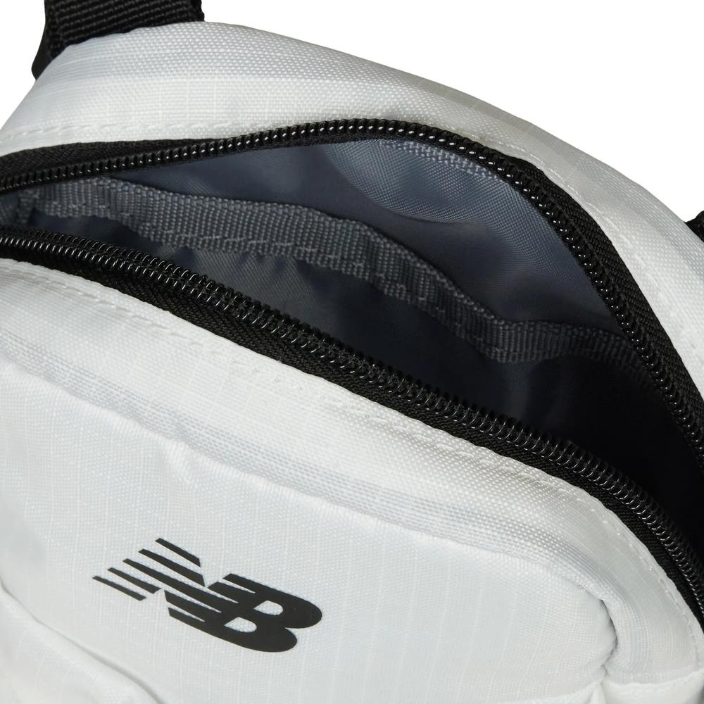 Sácék New Balance LAB51901WT - bílé