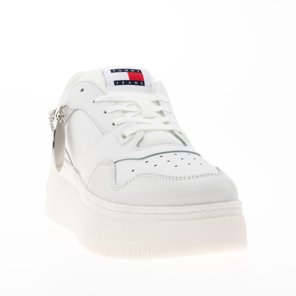 Boty Tommy Jeans TJW Retro Flatform Charm EN0EN02421-YBL - bílé