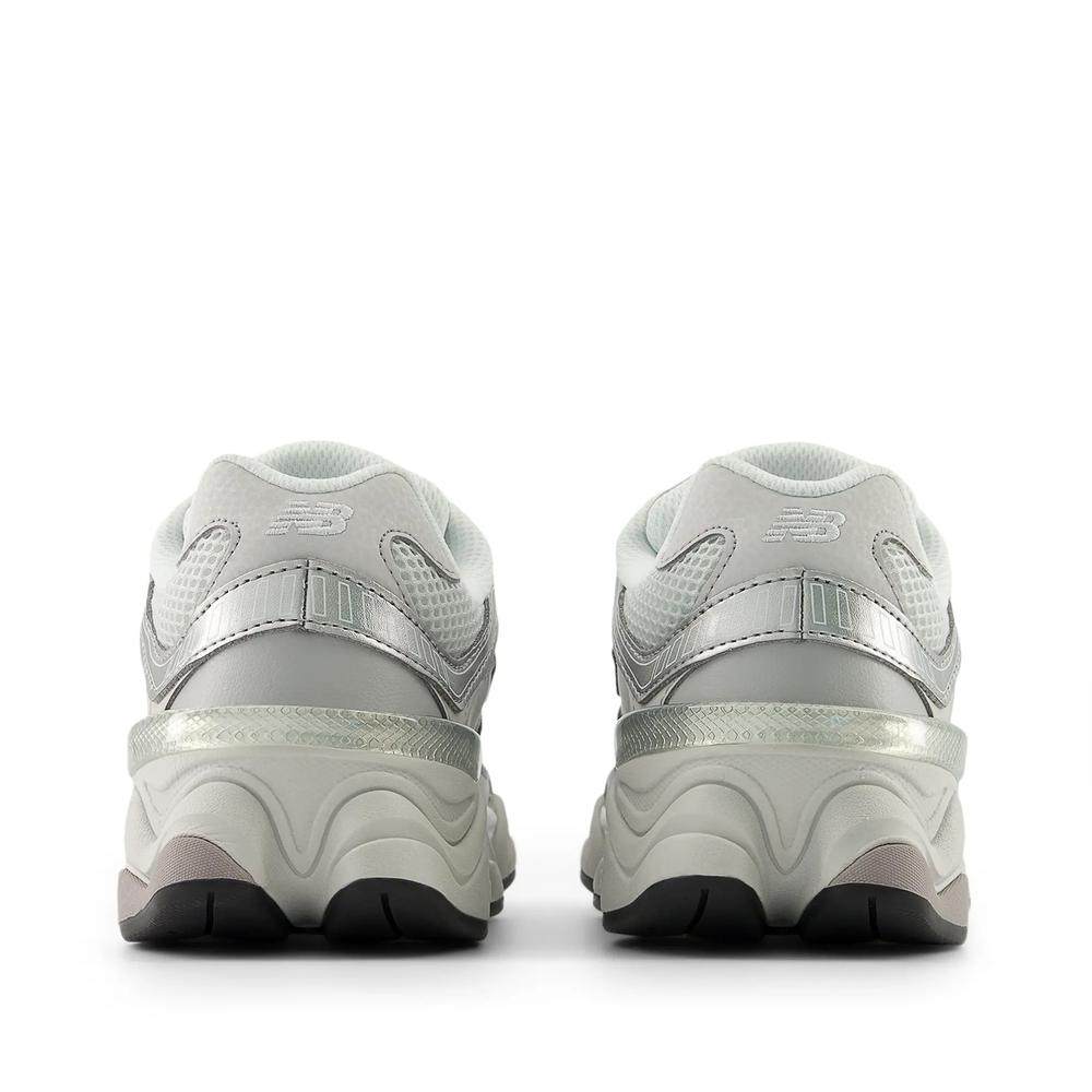 Dětské boty New Balance G90602LB - šedivé