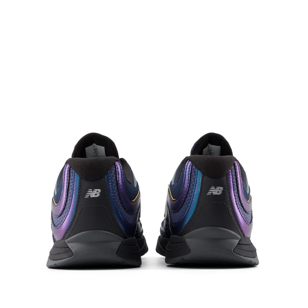 Unisex boty New Balance URC569RW - tmavě modrě