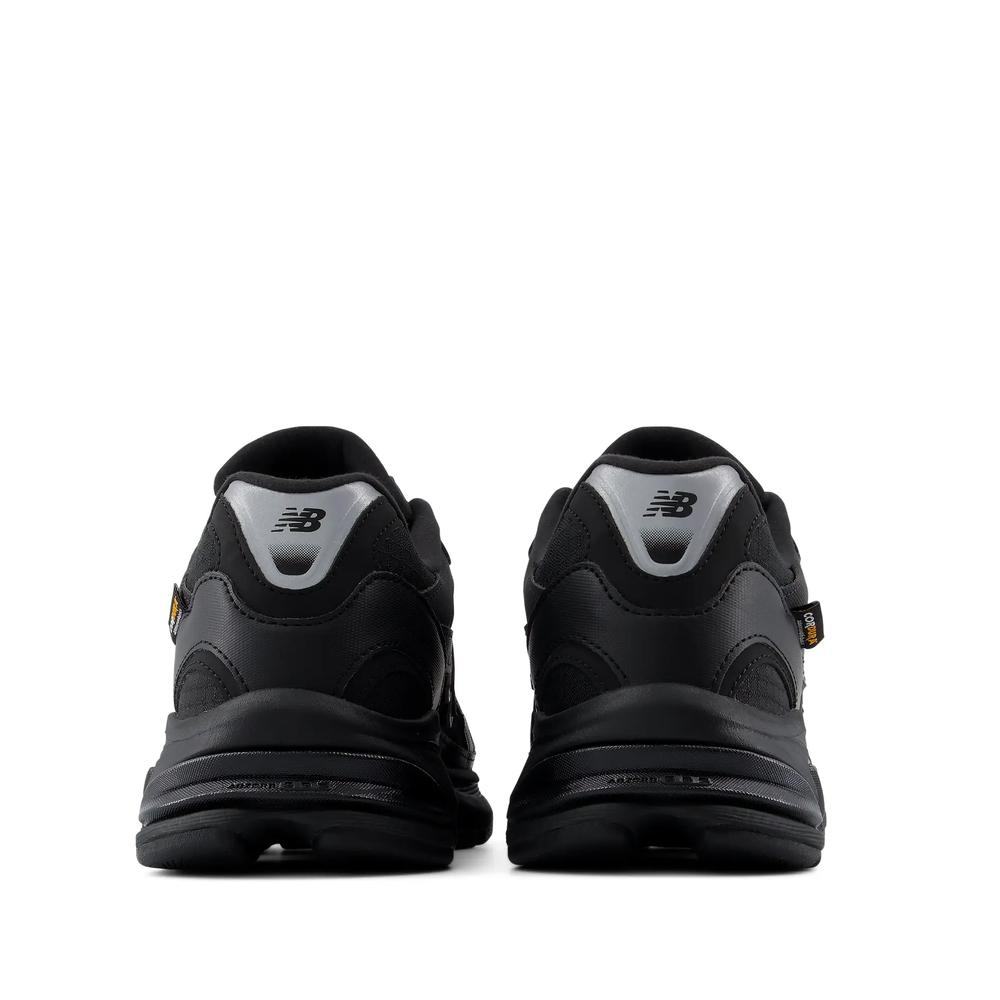 Unisex boty New Balance U20109O3 - černé