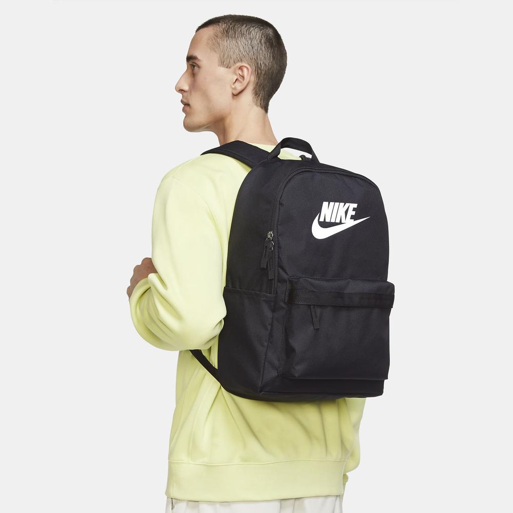 Ruksak Nike Heritage DC4244-010 - černé