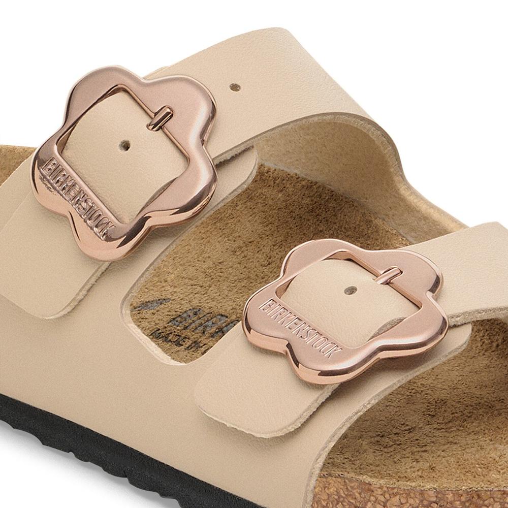 Žabky pro mládež Birkenstock Arizona Flower Buckle 1030419 - béžové
