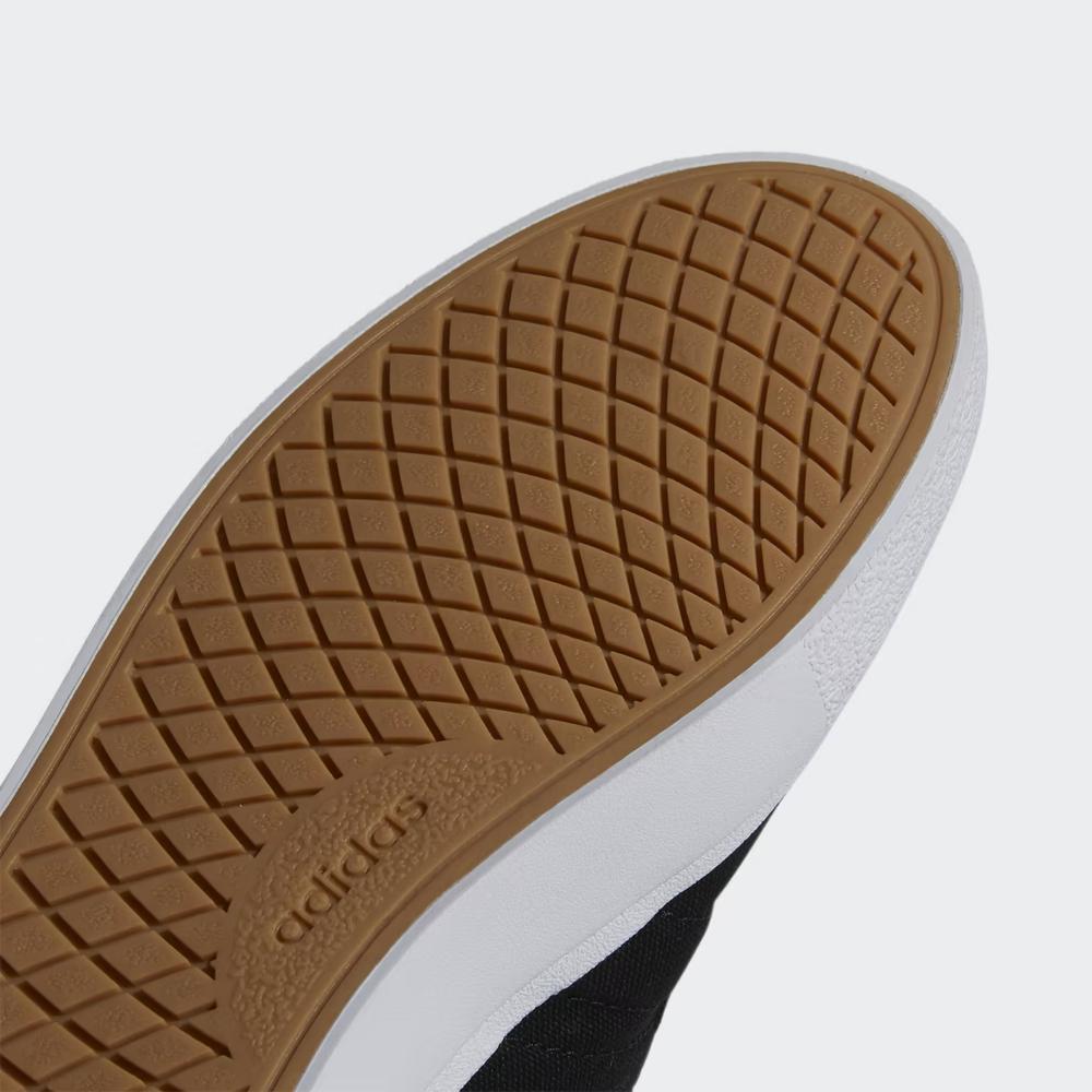 Boty adidas Vulc Raid3r Skateboarding GY5496 - černé