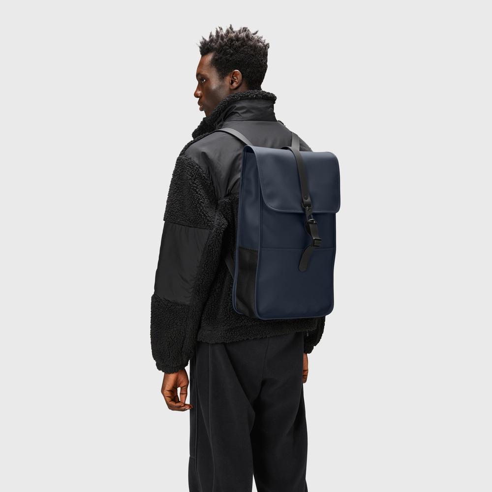 Ruksak Rains Backpack W3 13000-47 - tmavě modrě