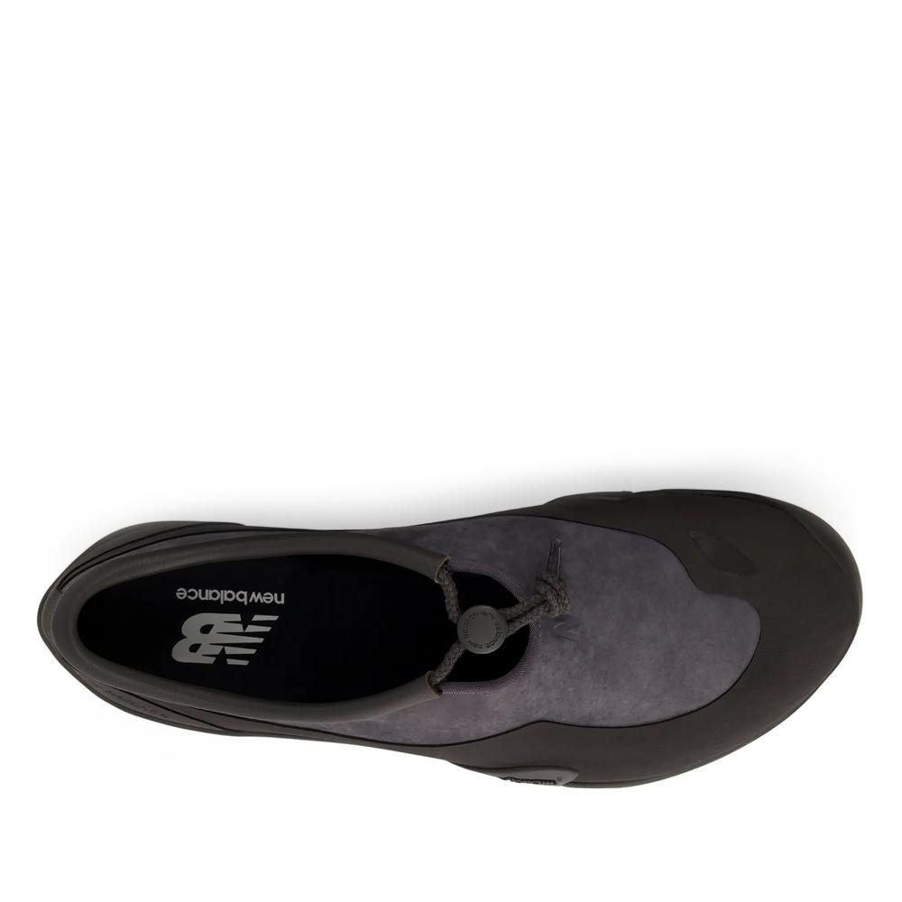 Unisex boty New Balance Minimus MT10T364 - černé
