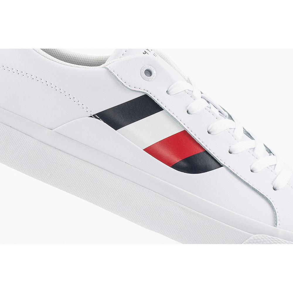 Boty Tommy Hilfiger Signature Detailing Leather Trainers FM0FM04140-YBR - bílé