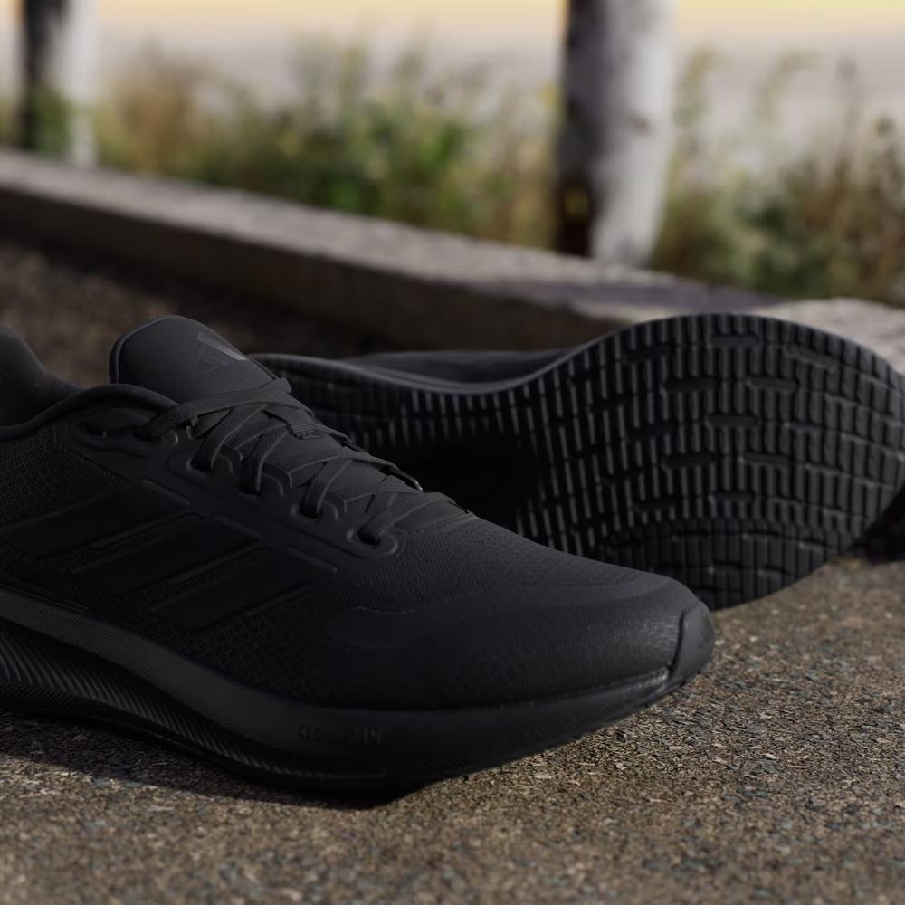 Boty adidas Runfalcon 5 IE8812 - černé