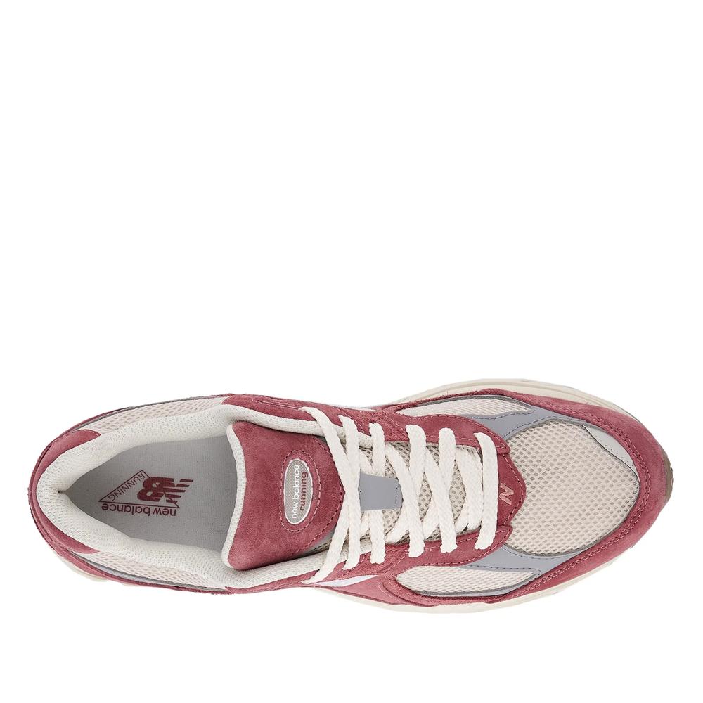 Boty New Balance U2002RS - bordové