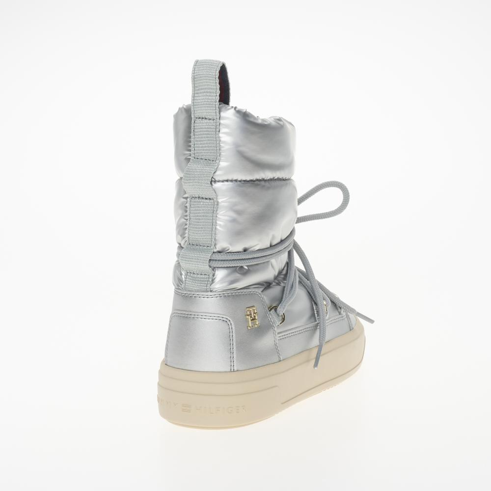 Boty Tommy Hilfiger Lace-Up Metallic Snowboot FW0FW08442-0IN - stříbně