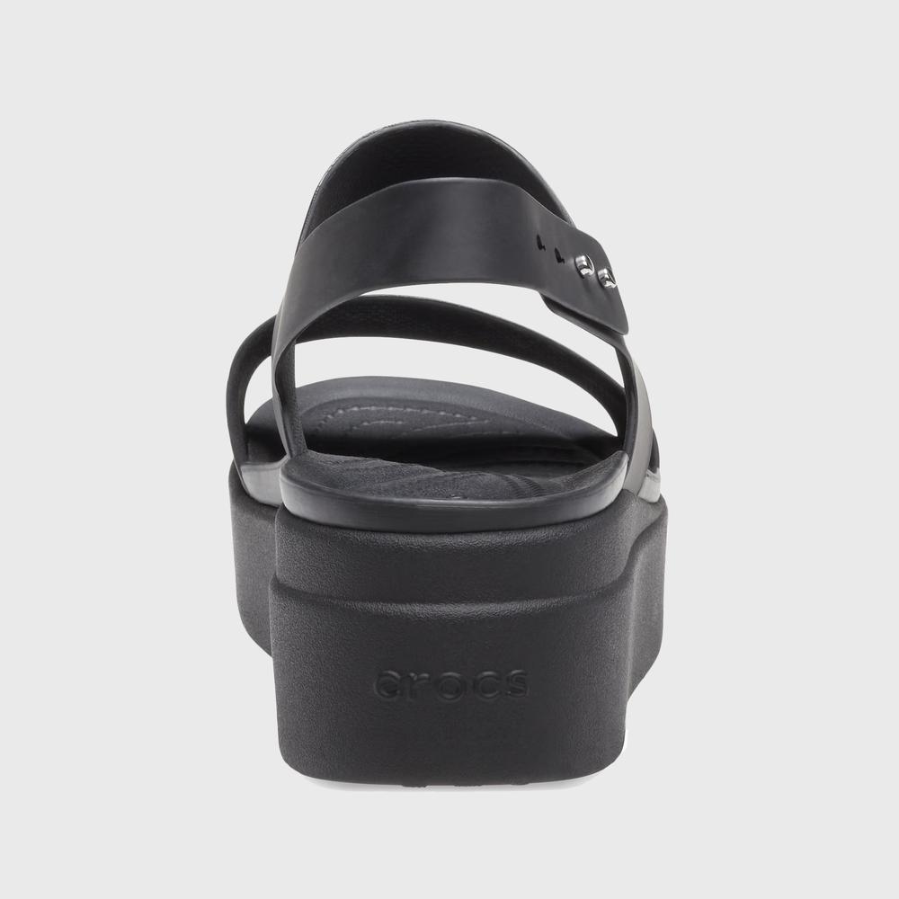 Žabky Crocs Brooklyn Low Wedge 206453-060 - černé