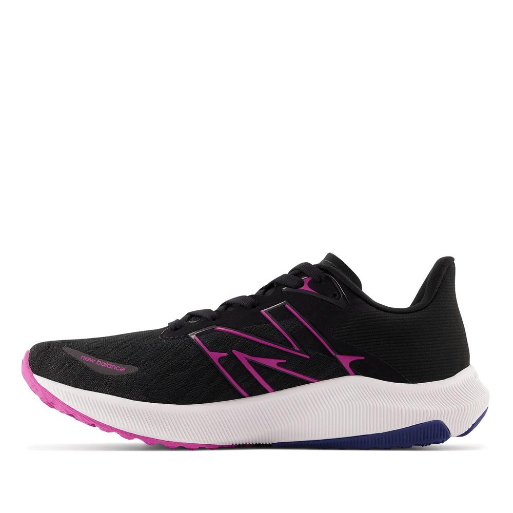 Dámské boty New Balance FuelCell Propel v3 WFCPRCD3 – černé