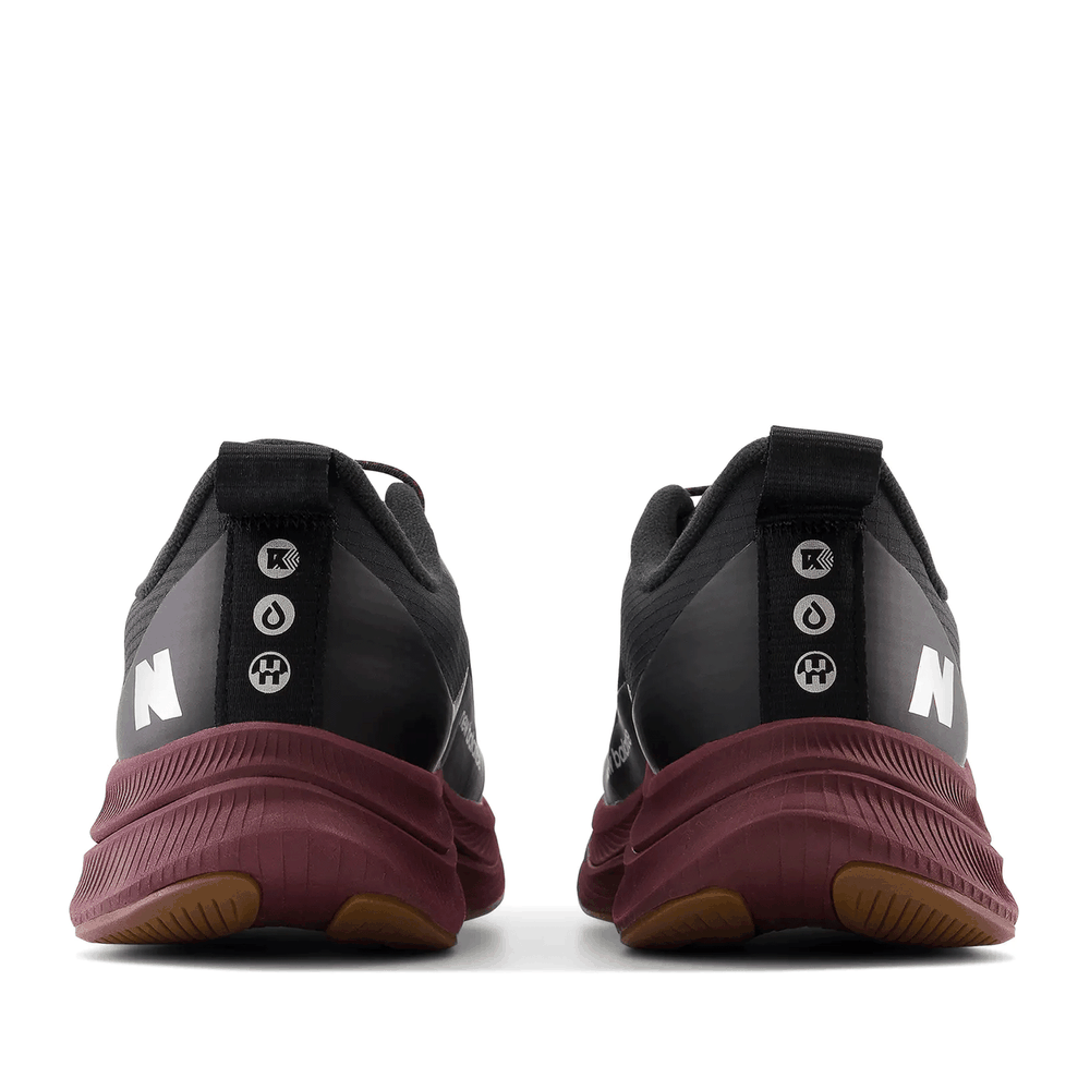 Boty New Balance FuelCell Propel v4 Permafrost MFCPWBK - černé