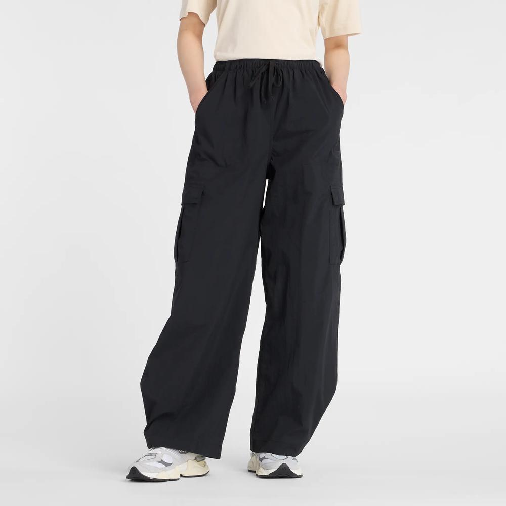Dámská kalhoty New Balance Cargo WP53504BK - černé