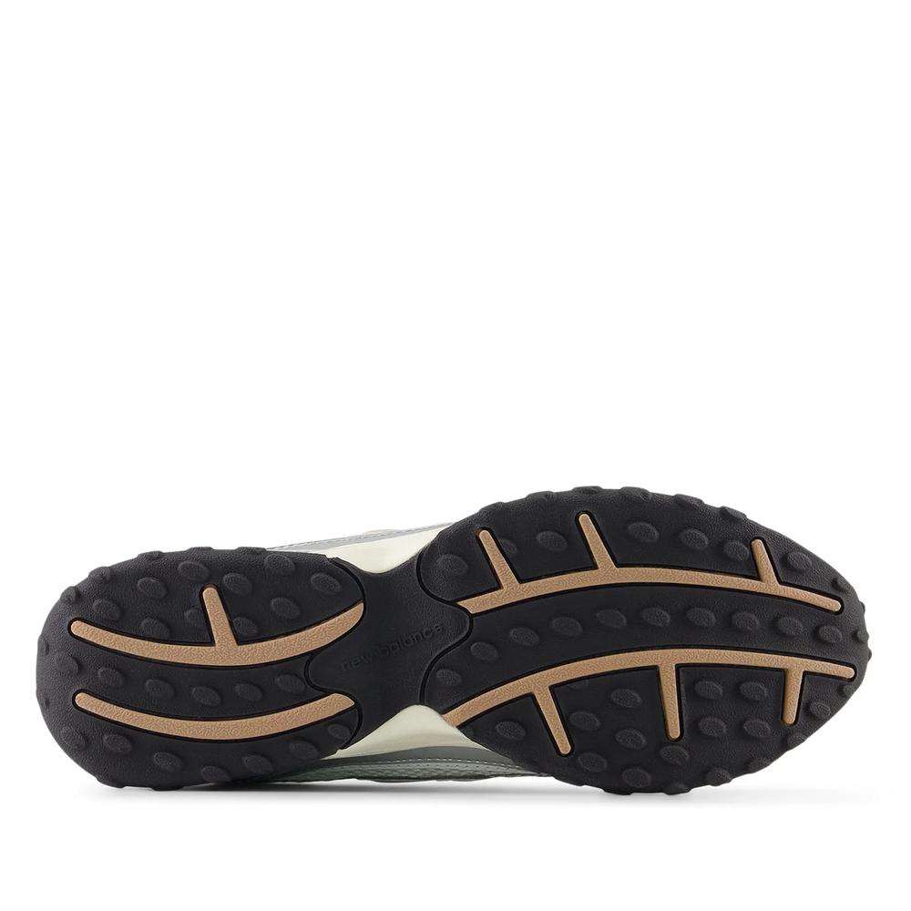 Unisex boty New Balance U204LSWA - stříbně