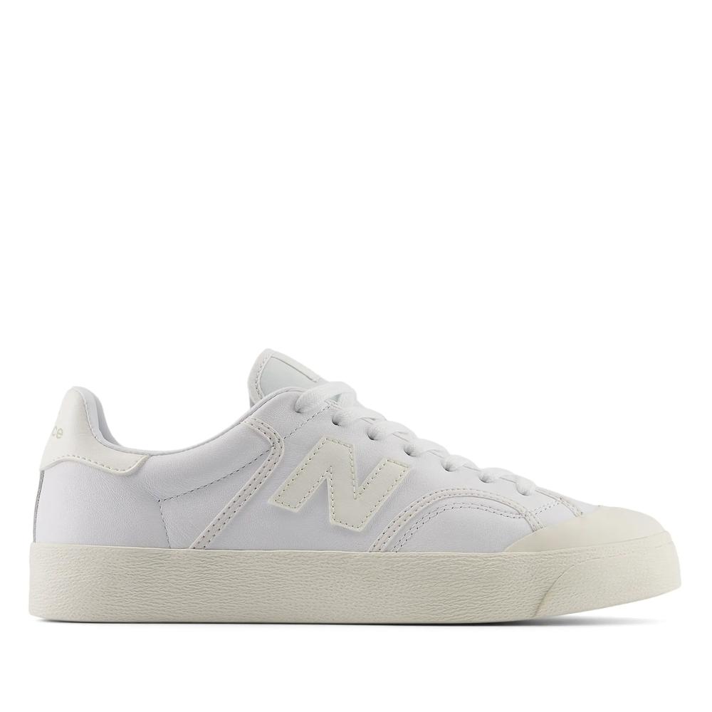 Boty New Balance BB100LGY - bílé
