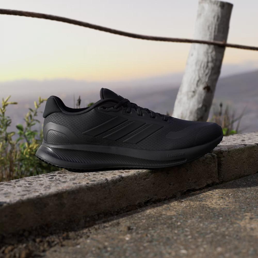 Boty adidas Runfalcon 5 IE8812 - černé