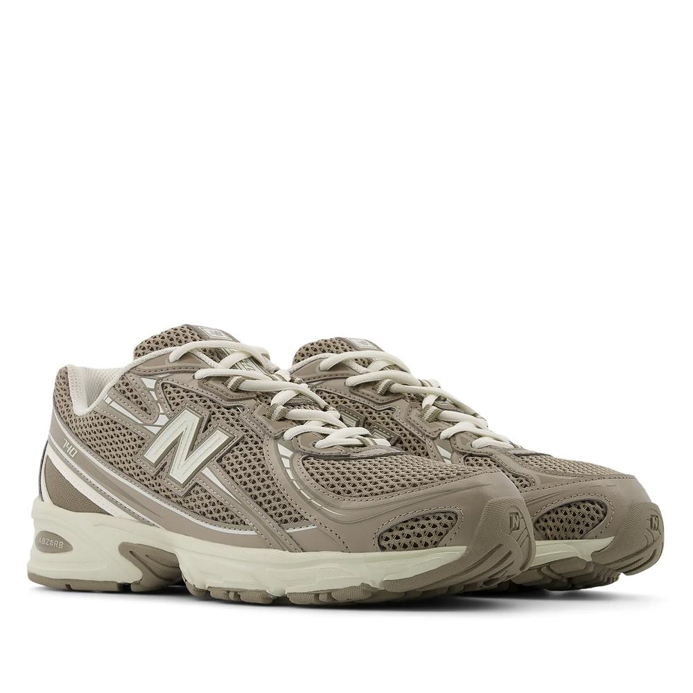 Unisex boty New Balance U740SA2 - hnědé