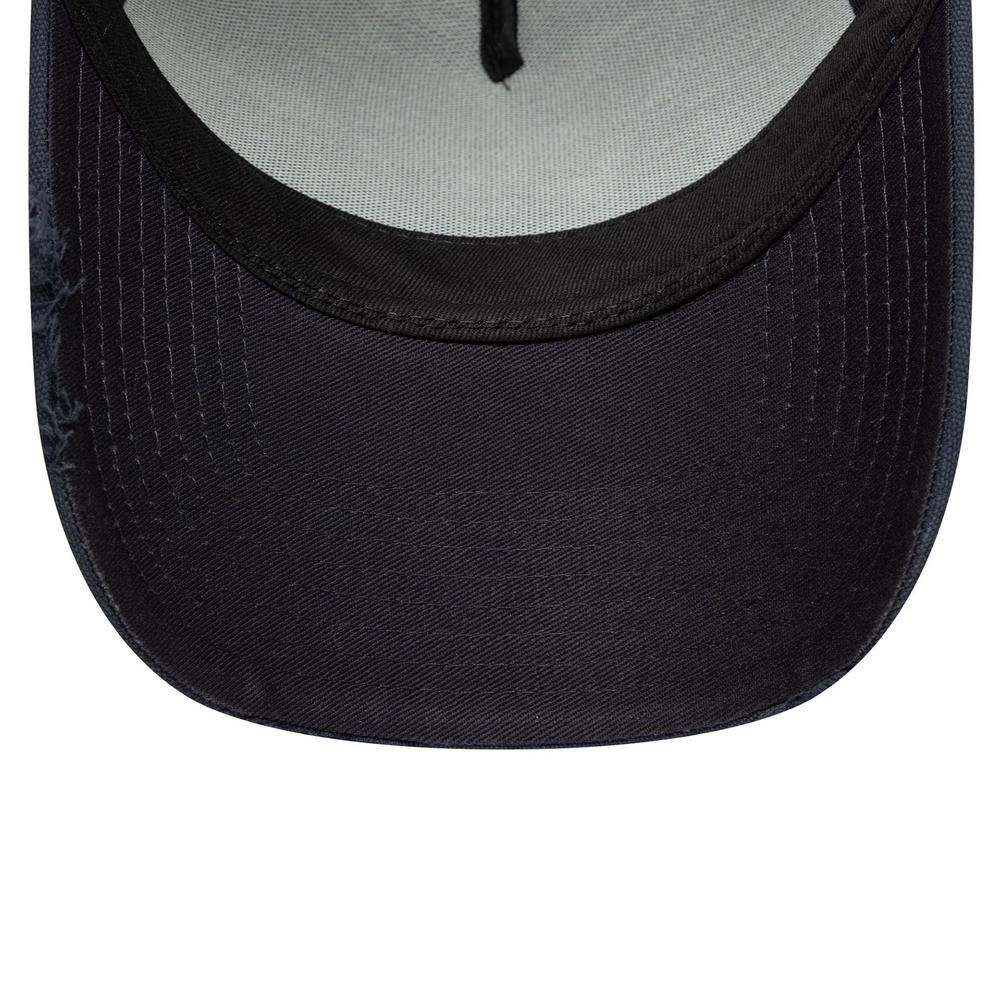 Čepice pánské New Era Oval Canvas Distress Trucker 60771801 - tmavě modrě