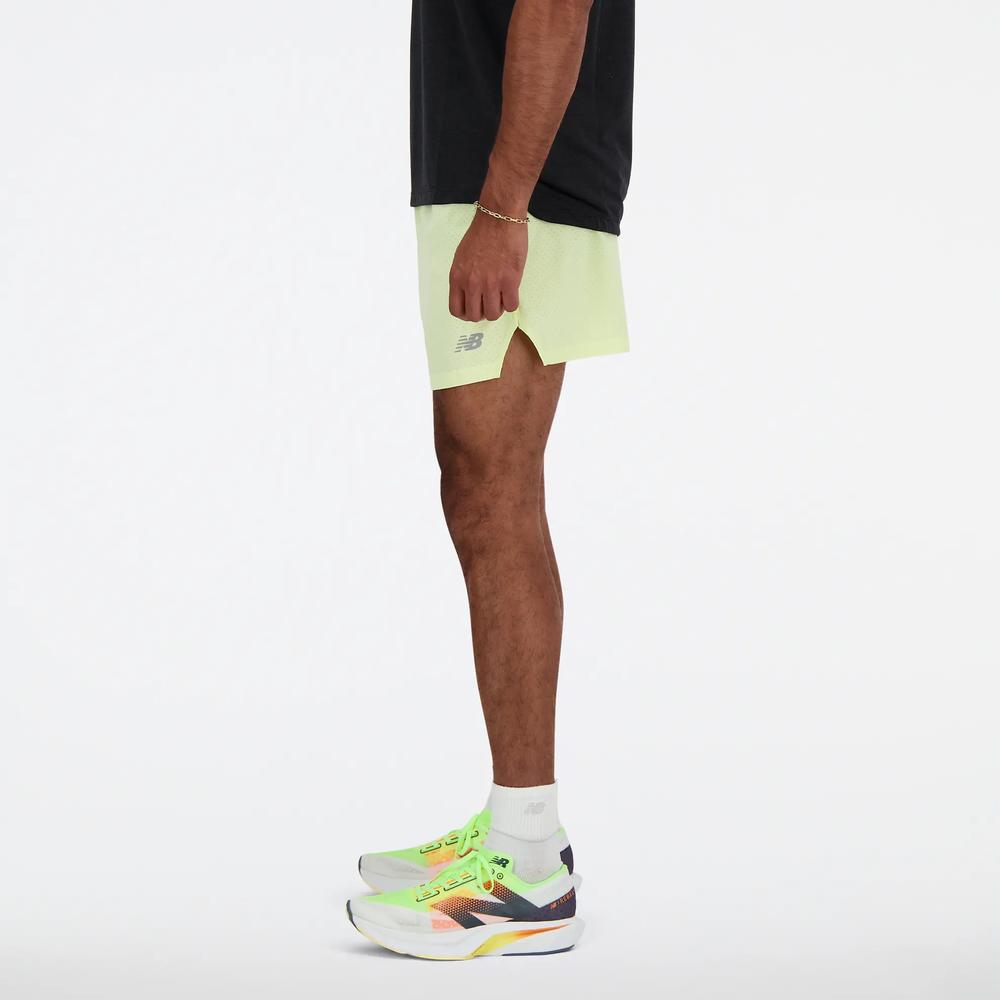 Pánské šortky New Balance MS41286LLT - žluté