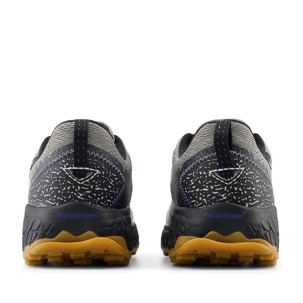 Dámské boty New Balance Fresh Foam Hierro v7 WTHIGQ7 – šedivé