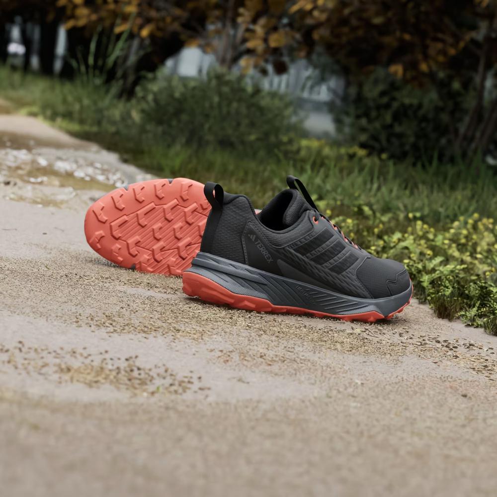Boty pánské adidas Terrex Tracefinder 2 Climaproof JR9134 - černé