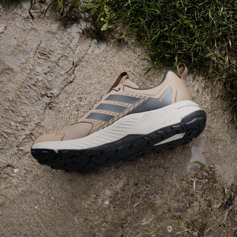 Boty pánské adidas Terrex Tracefinder 2 Climaproof JR7771 - hnědé
