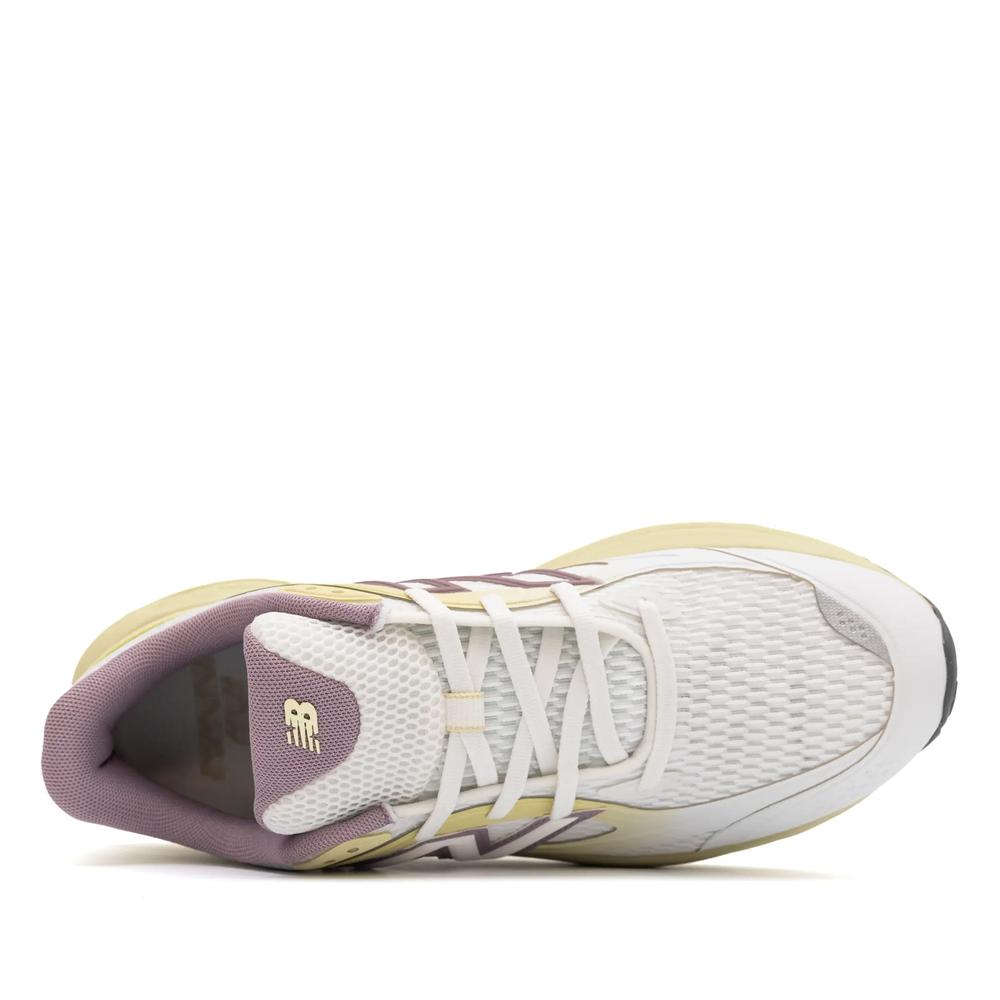 Boty New Balance UTRNQB - bílé