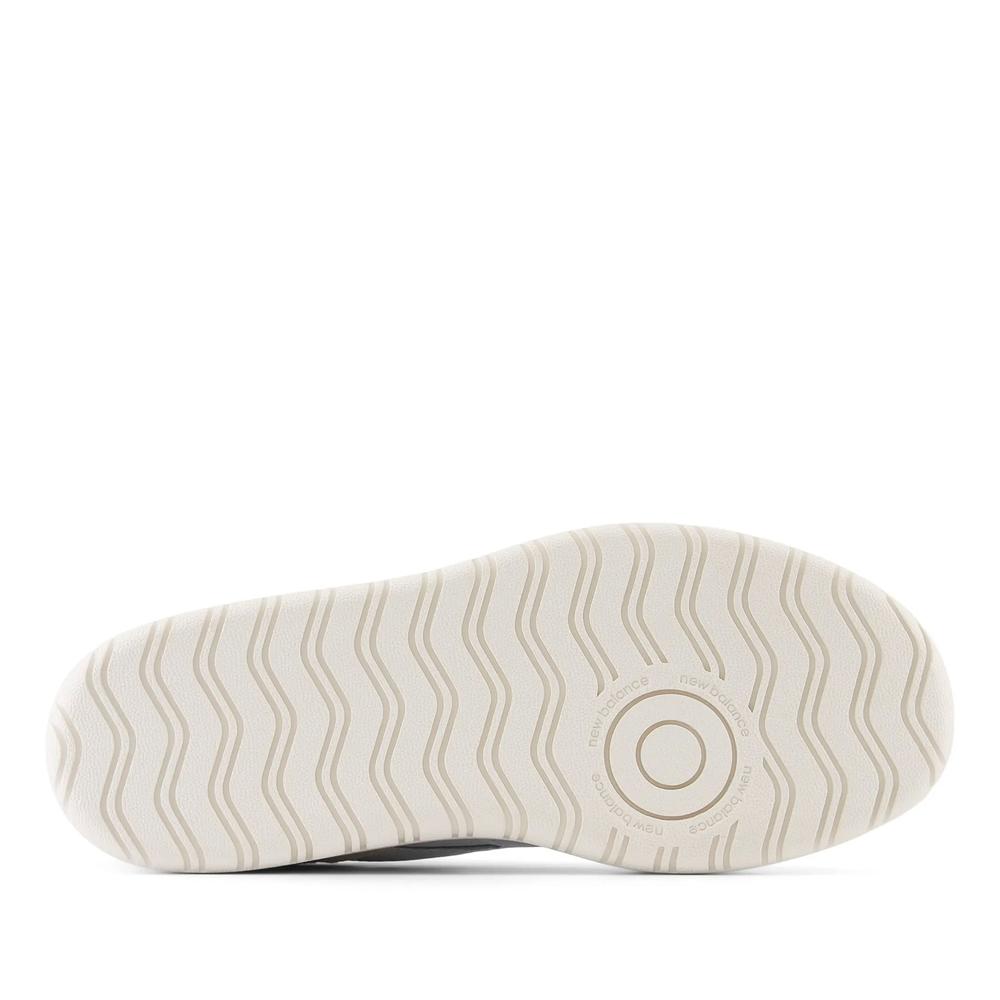 Boty unisex New Balance CT302VB – bílé