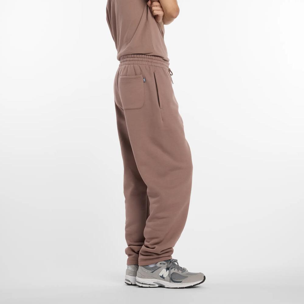 Pánské kalhoty New Balance MP53508EAS - hnedé