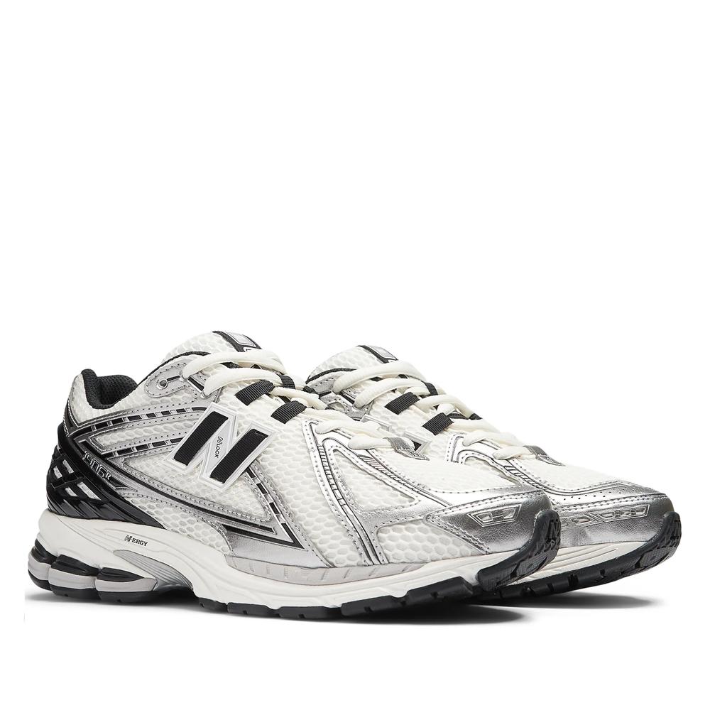 Boty New Balance M1906RER - stříbně