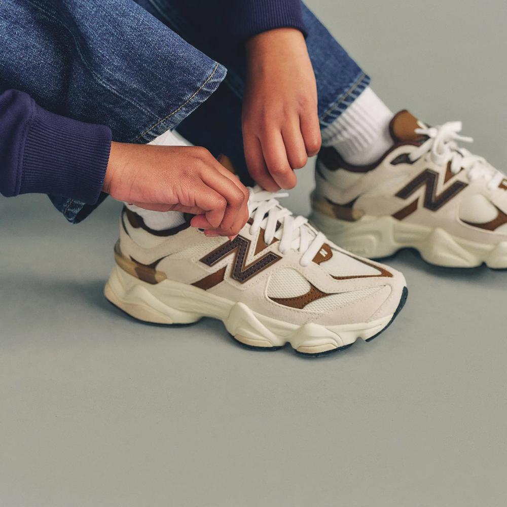 Dětské boty New Balance G90609SI - béžové