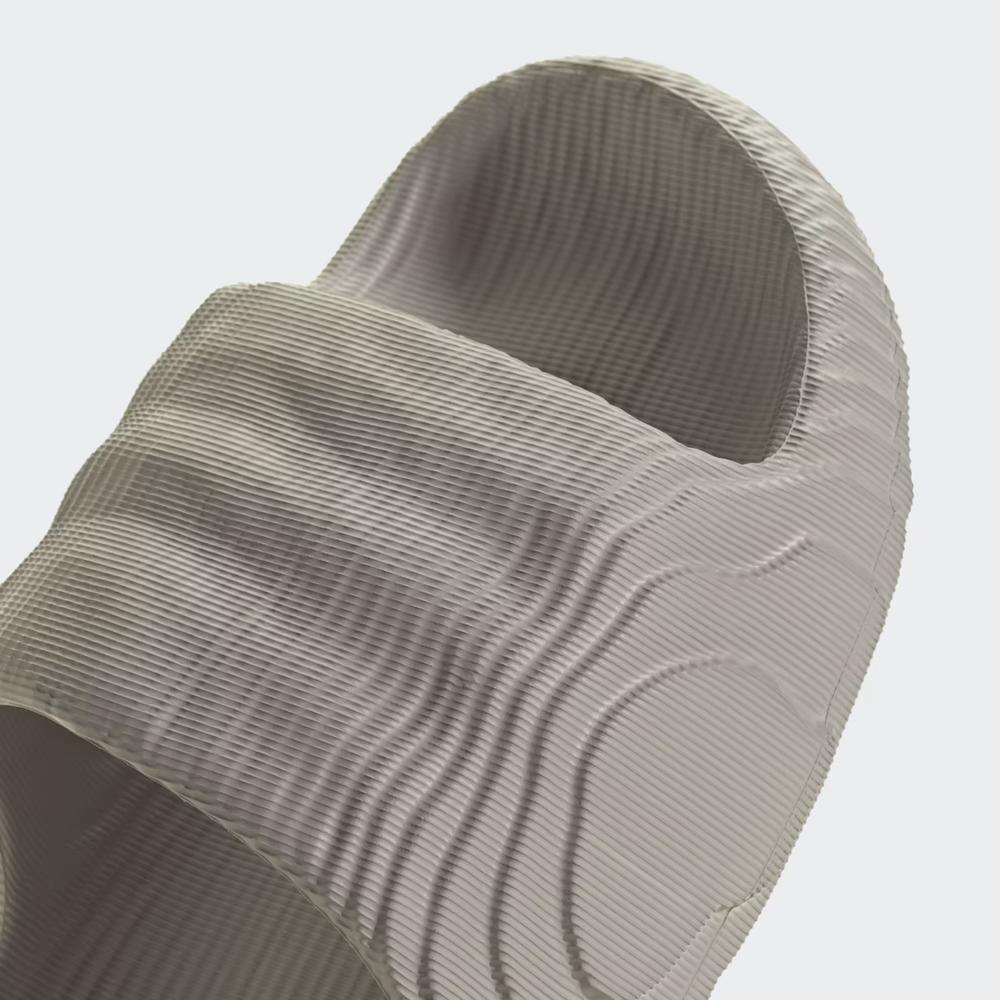 Žabky adidas Adilette 22 HQ4670 - hnědé
