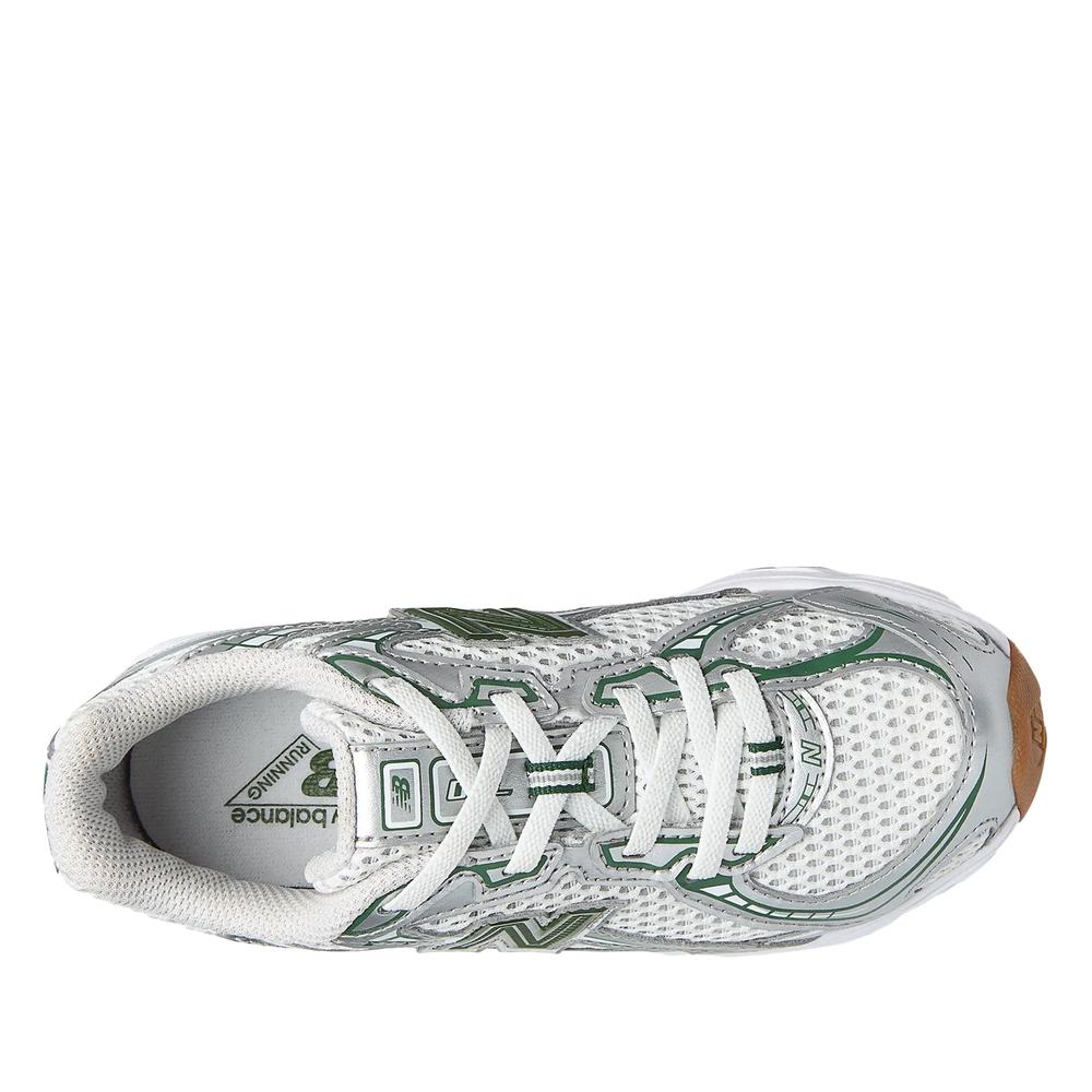 Dětské boty New Balance PZ740SF - stříbně