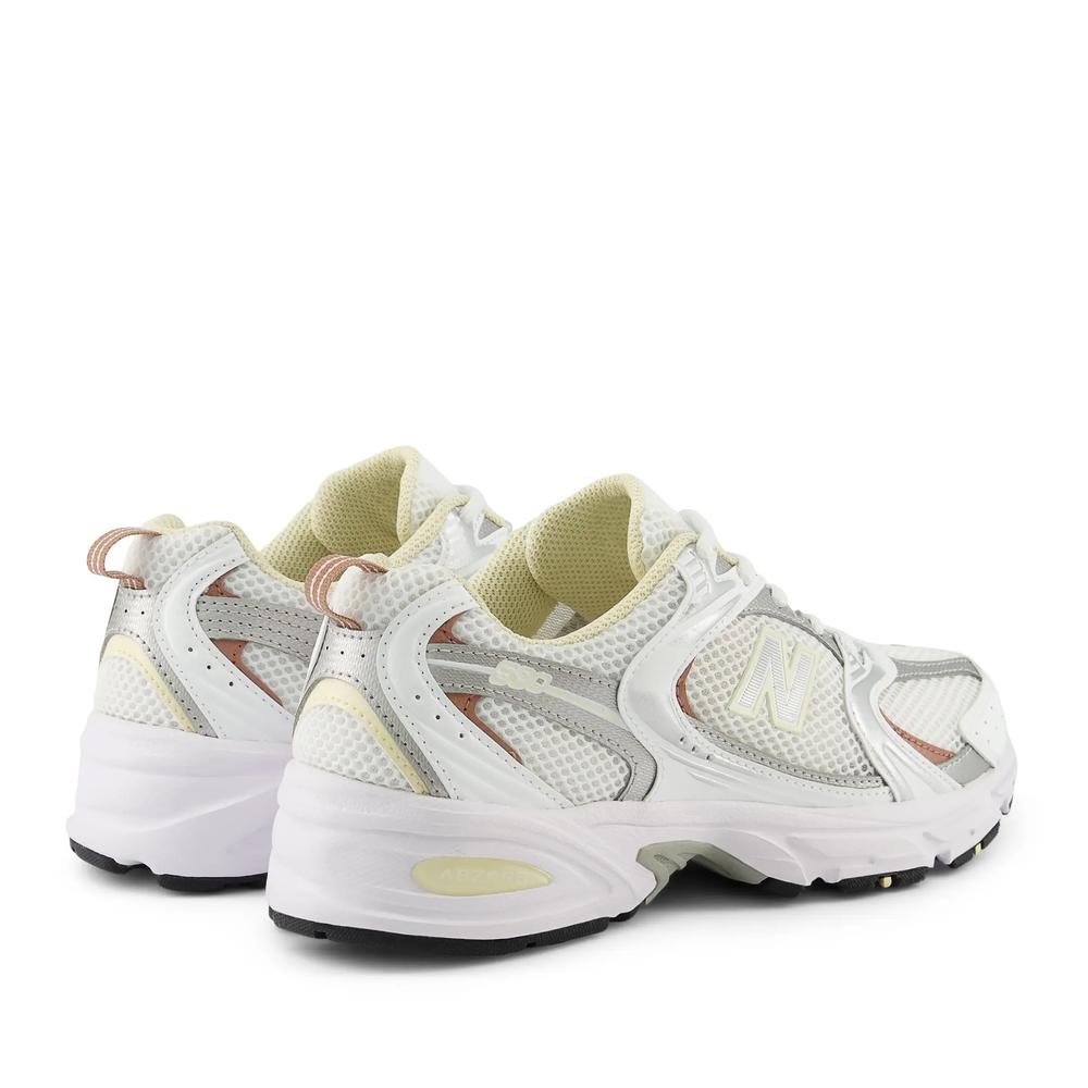 Boty unisex New Balance MR530SGA - bílé