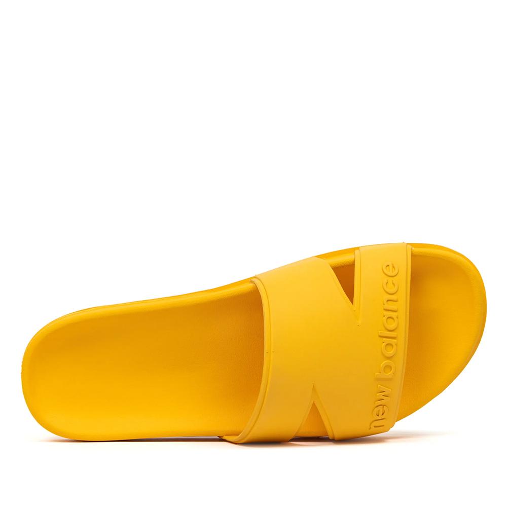 Žabky New Balance SUF20SC1 - oranžové