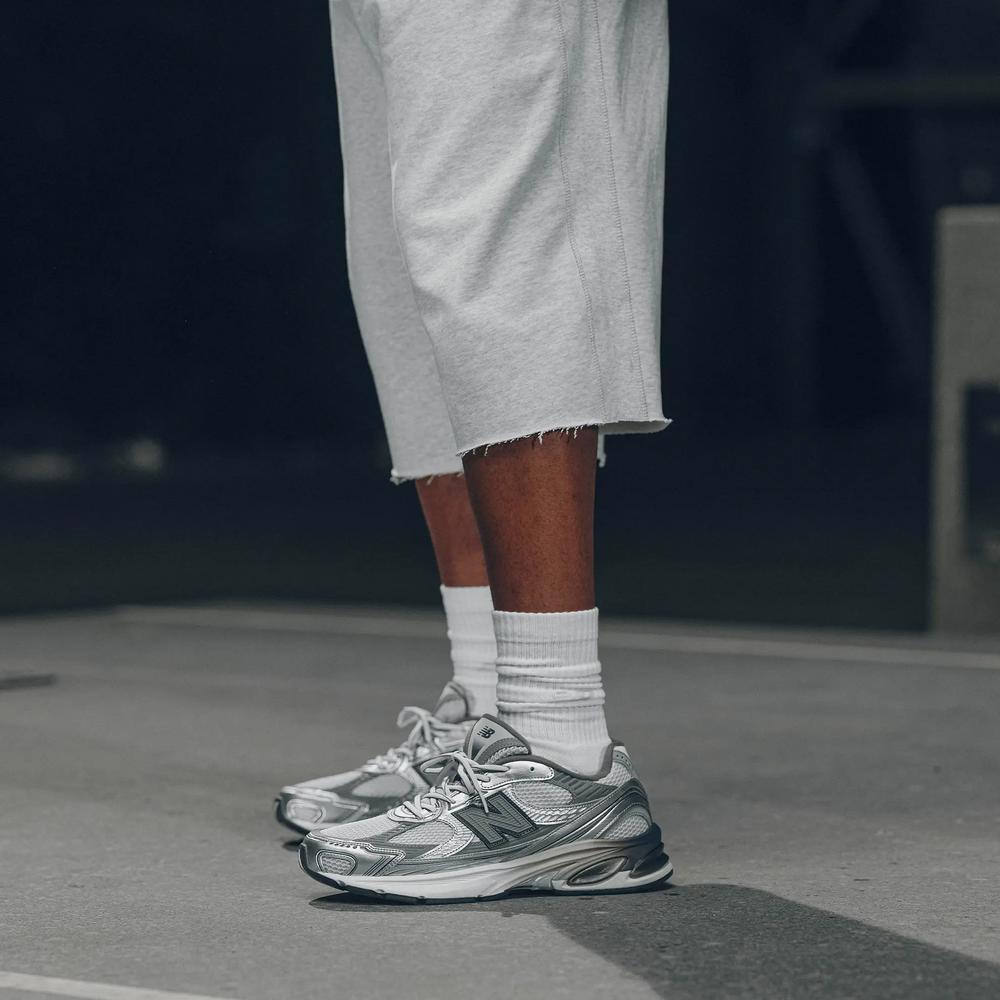 Unisex boty New Balance U2010753 - šedivé