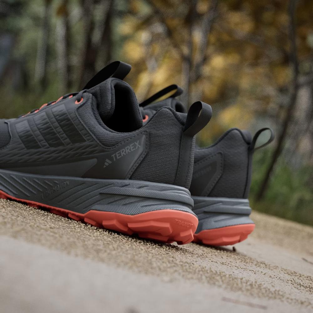 Boty pánské adidas Terrex Tracefinder 2 Climaproof JR9134 - černé