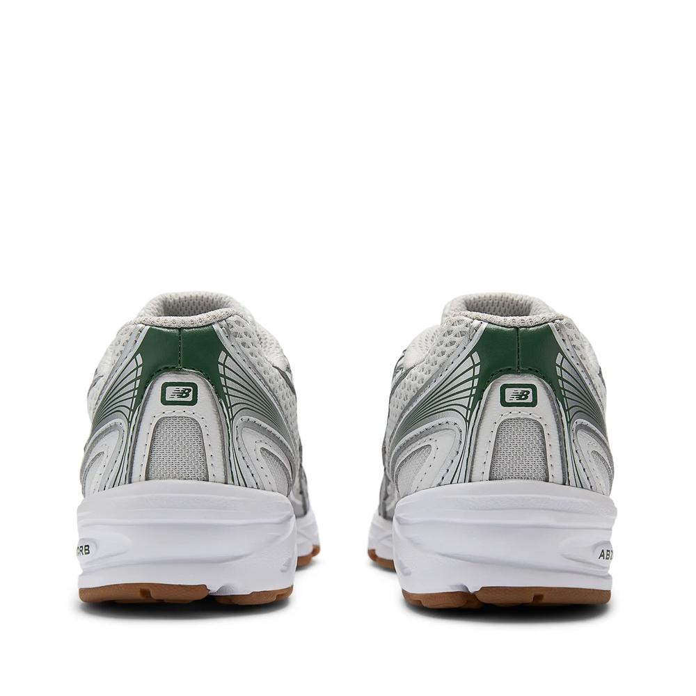 Dětské boty New Balance PZ740SF - stříbně