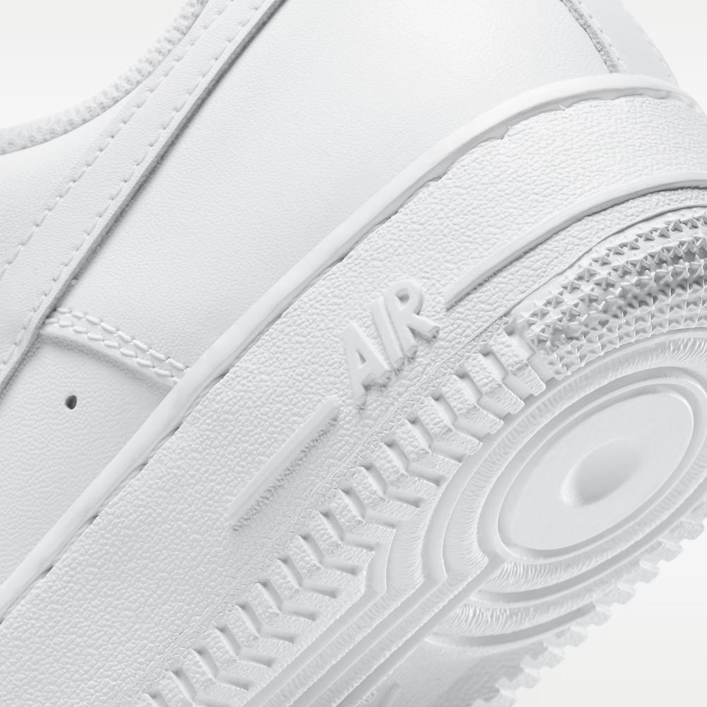 Dámské boty Nike Air Force 1 '07 DD8959-100 - bílé