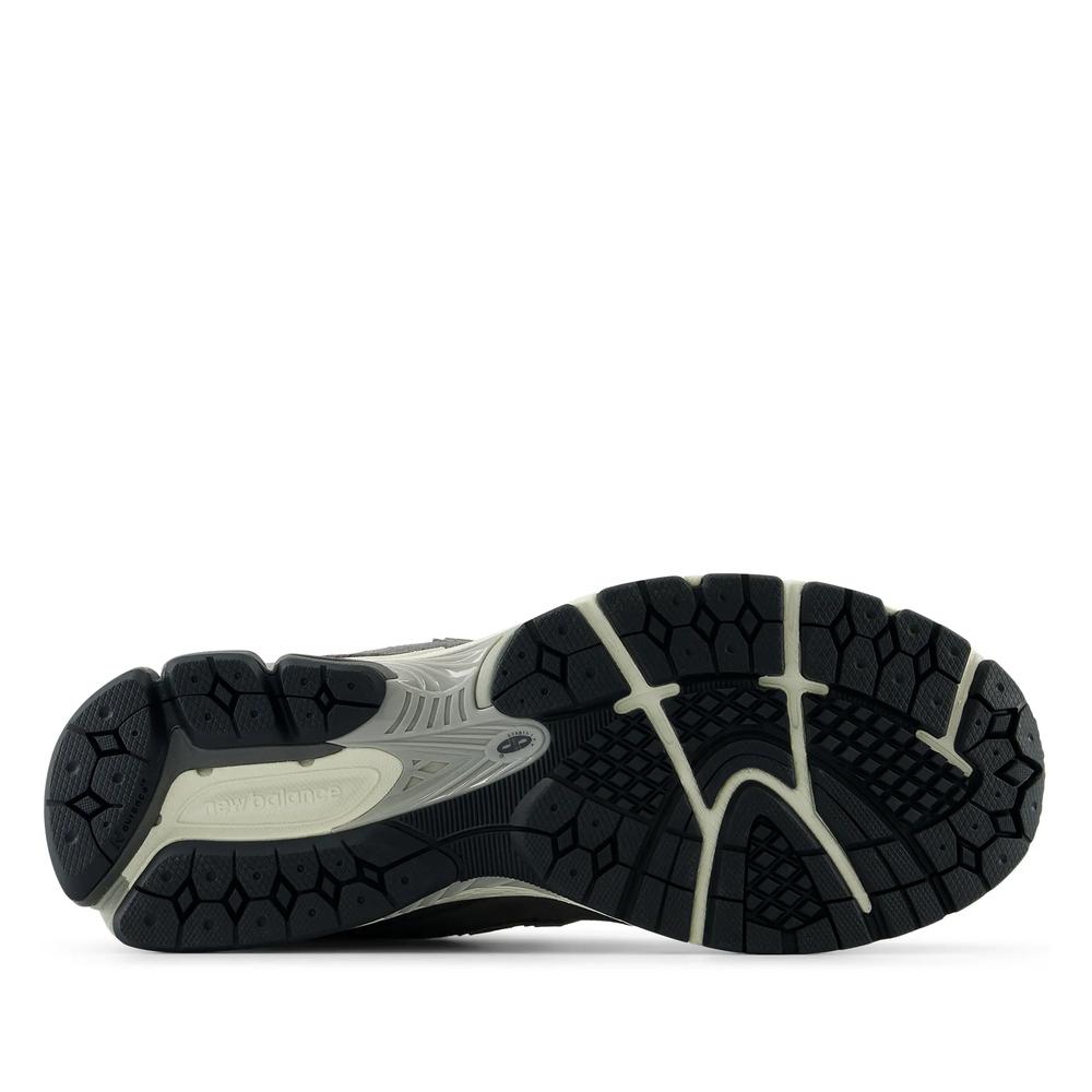 Boty New Balance M2002RFL - šedivé