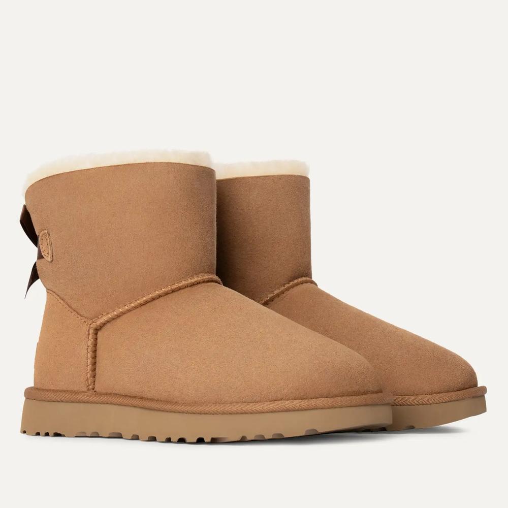 Boty dámské UGG W Mini Bailey Bow II 1016501-CHE - hnedé