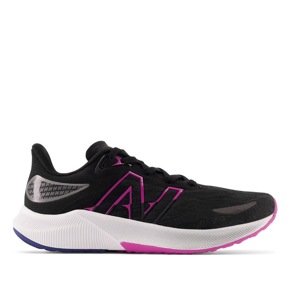 Dámské boty New Balance FuelCell Propel v3 WFCPRCD3 – černé