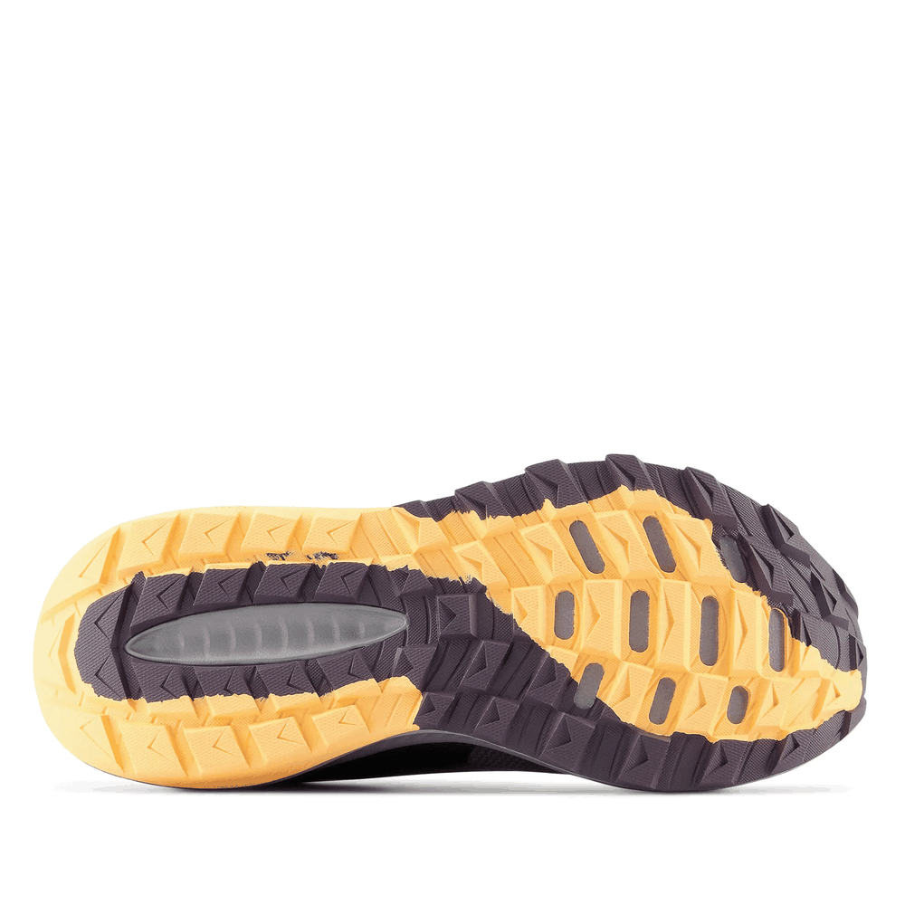 Dámské boty New Balance DynaSoft Nitrel v5 WTNTRMP5 – fialové